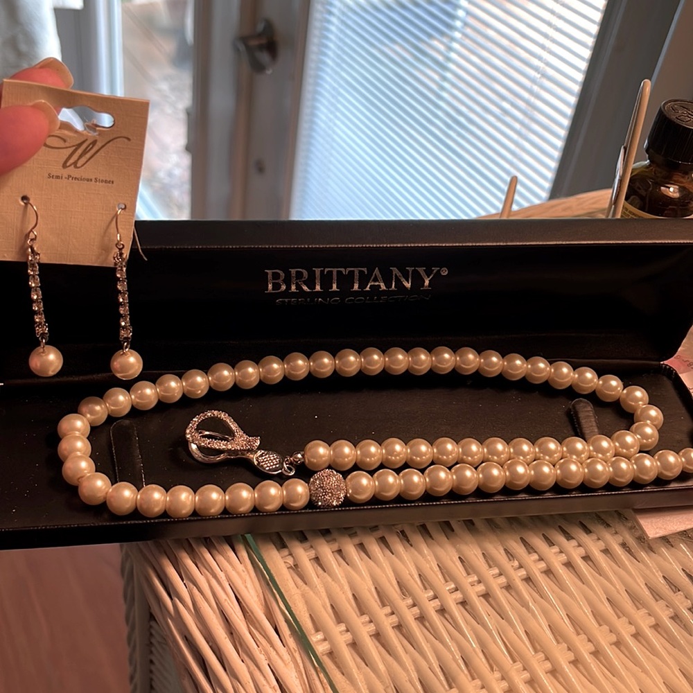 Brittany sterling collection pearls with matching earrings